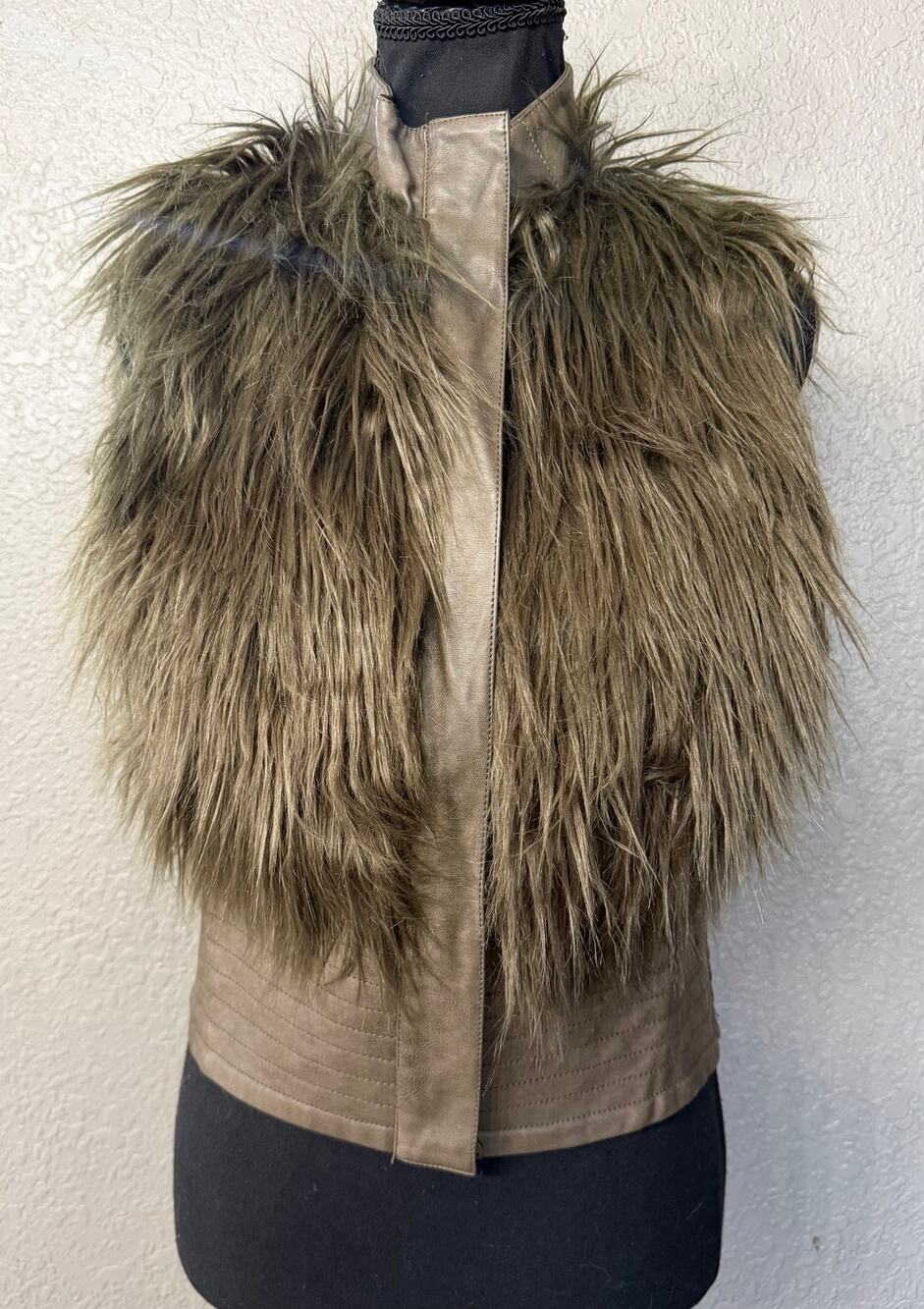 Chelsea & Violet Womens Sz S Brown Faux Fur Faux Leather Vest Jacket Coat